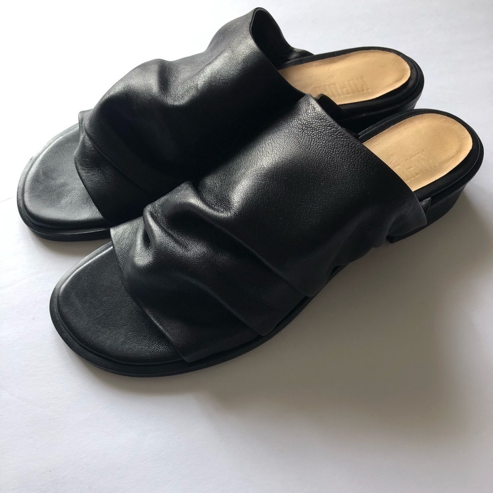 KUPURI Súper soft and cool slip on sandals 7 - Picture 2 of 8